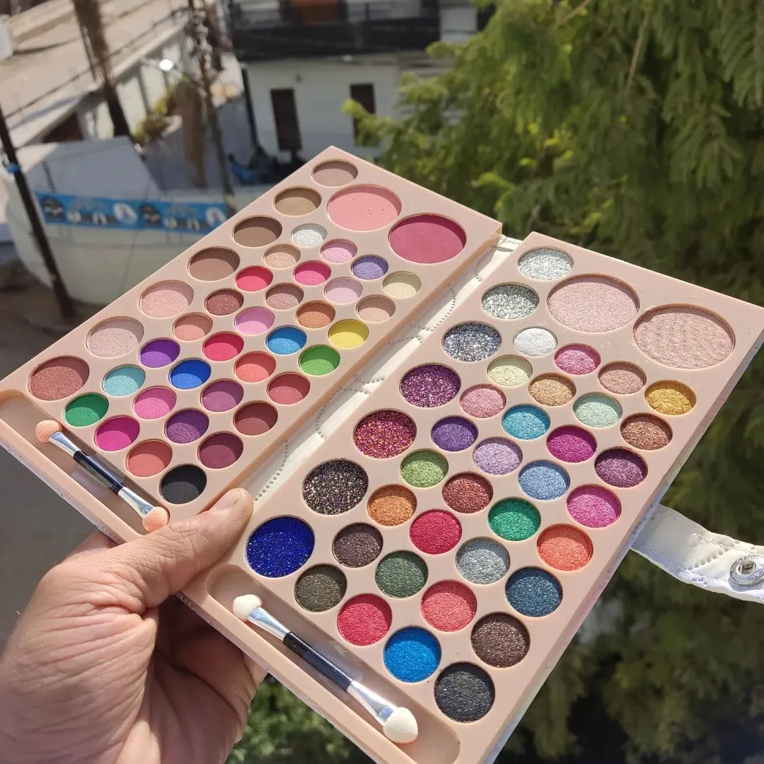 All-in-One Folding Highlighter Blush & Eyeshadow Palette